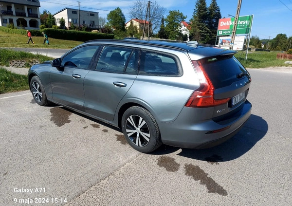 Volvo V60 cena 58000 przebieg: 213000, rok produkcji 2019 z Gryfino małe 232